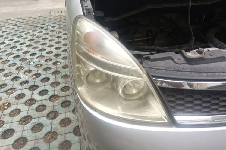 Used GAC Gonow Starry 2014 1.5L Luxury Model Right Front Headlight