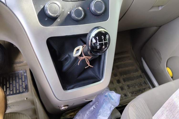 Used GAC Gonow Starry 2014 1.5L Luxury Model Gear Lever