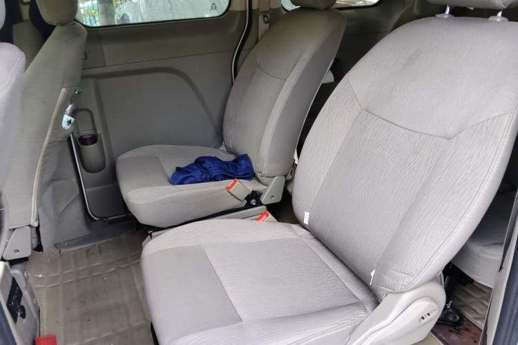 Used GAC Gonow Starry 2014 1.5L Luxury Model Left Rear Seat