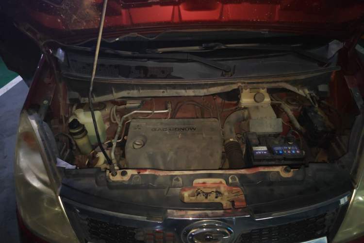 Used GAC Gonow Starry 2015 1.5L Elite Model Engine Bay