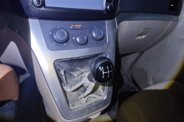 Used GAC Gonow Starry 2015 1.5L Elite Model Gear Lever