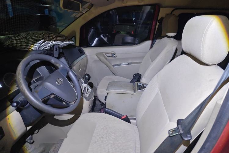 Used GAC Gonow Starry 2015 1.5L Elite Model Left Front Seat