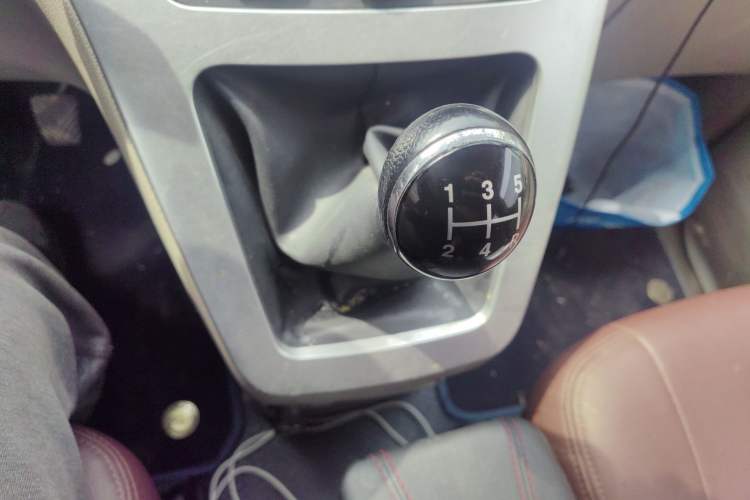 Used GAC Gonow Starry 2015 1.5L Elite Model Gear Lever