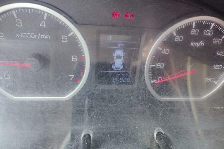 Used GAC Gonow Starry 2015 1.5L Elite Model Odometer Close Up