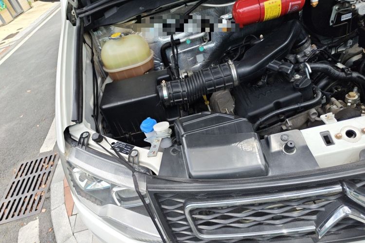 Used GAC Gonow Starry  Engine Bay Right