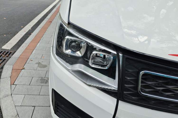Used GAC Gonow Starry  Right Front Headlight