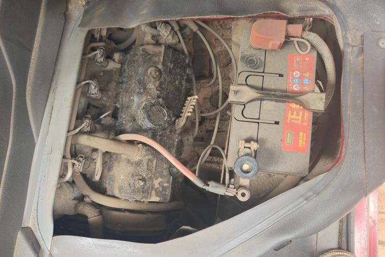 Used GAC Gonow Xingwang 2010 1.0L Base Version (Air Conditioning) Engine Bay