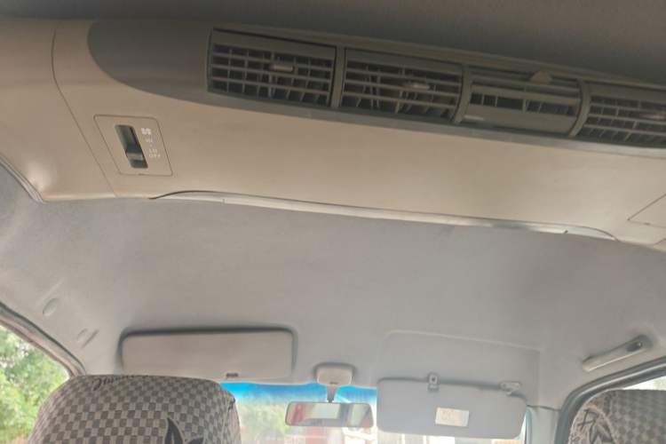 Used GAC Gonow Xingwang 2010 1.0L Base Version (Air Conditioning) Headliner