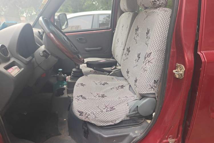 Used GAC Gonow Xingwang 2010 1.0L Base Version (Air Conditioning) Left Front Seat