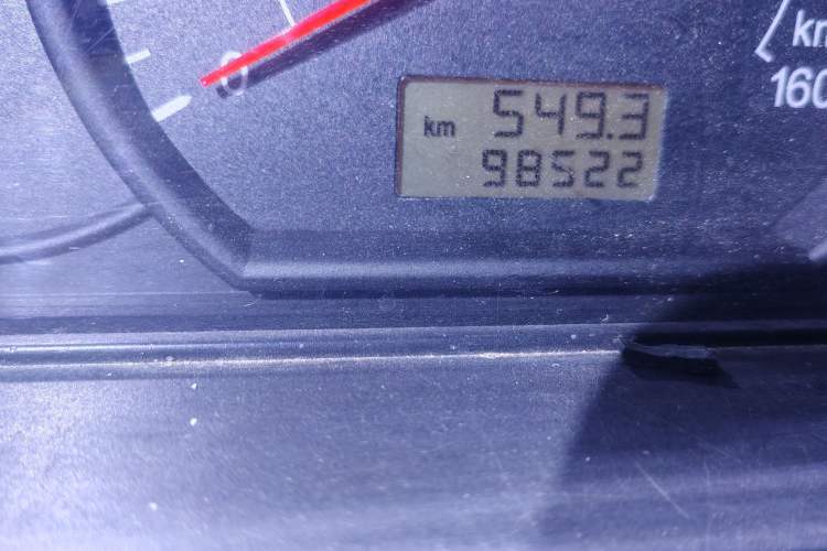 Used GAC Gonow Xingwang CL 2014 1.2L Elite Edition GA4G12 Odometer Close Up