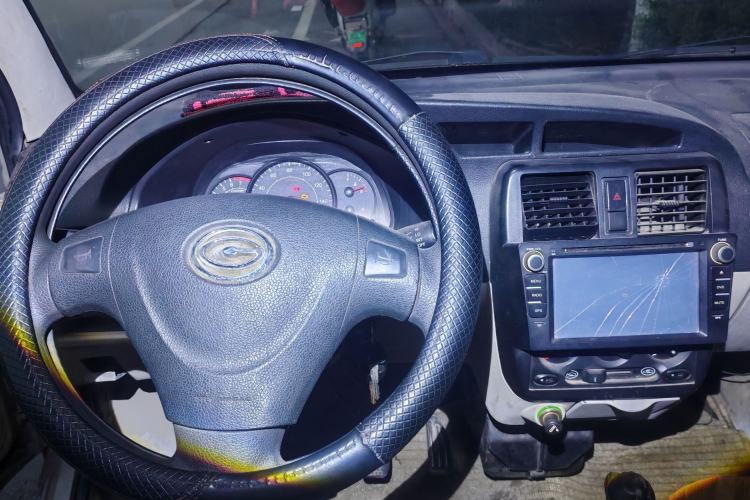 Used GAC Gonow Xingwang CL 2014 1.2L Elite Edition GA4G12 Steering Wheel