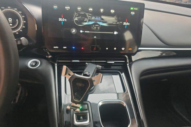 Used GAC Group EA6 2021 Luxury Edition Audio And AC Panel