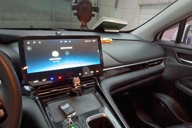 Used GAC Group EA6 2021 Luxury Edition Audio And AC Panel