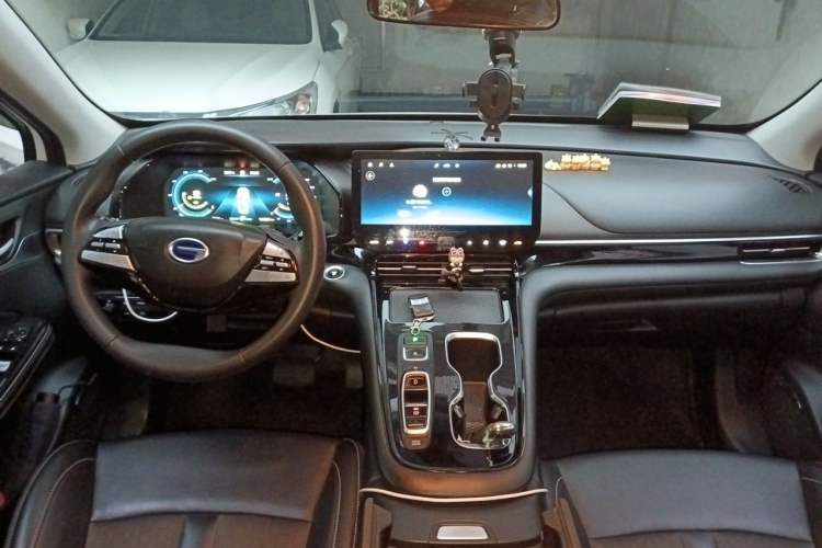 Used GAC Group EA6 2021 Luxury Edition Center Console