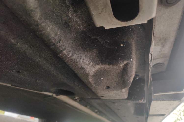 Used GAC Group EA6 2021 Deluxe Edition Chassis Front Left