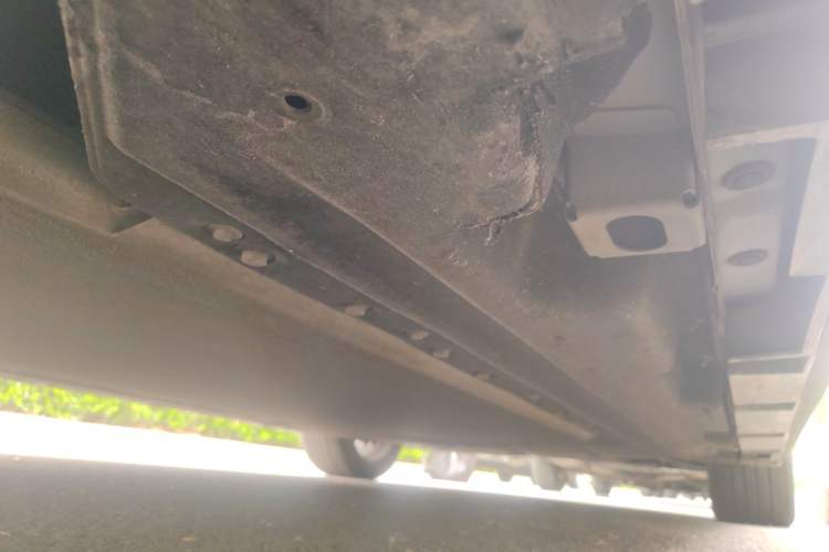 Used GAC Group EA6 2021 Deluxe Edition Chassis Rear Right
