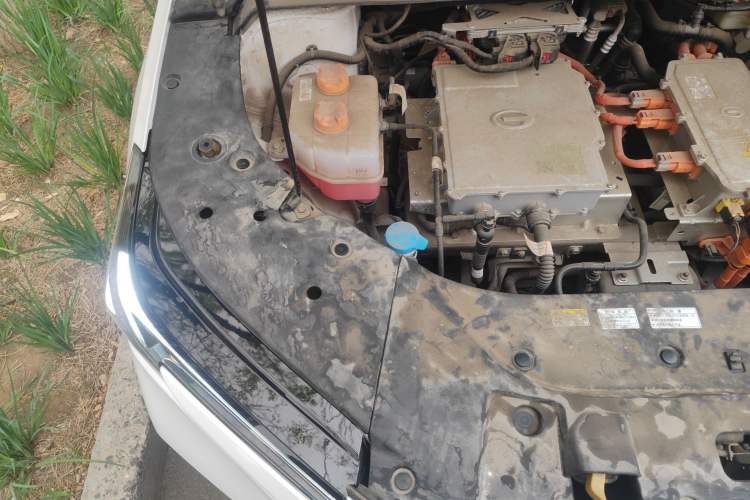 Used GAC Group EA6 2021 Deluxe Edition Engine Bay Right