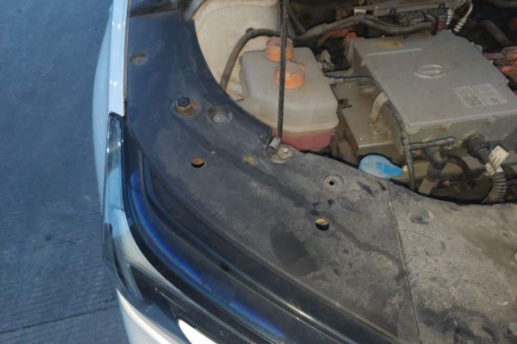Used GAC Group EA6 2021 Luxury Edition Engine Bay Right