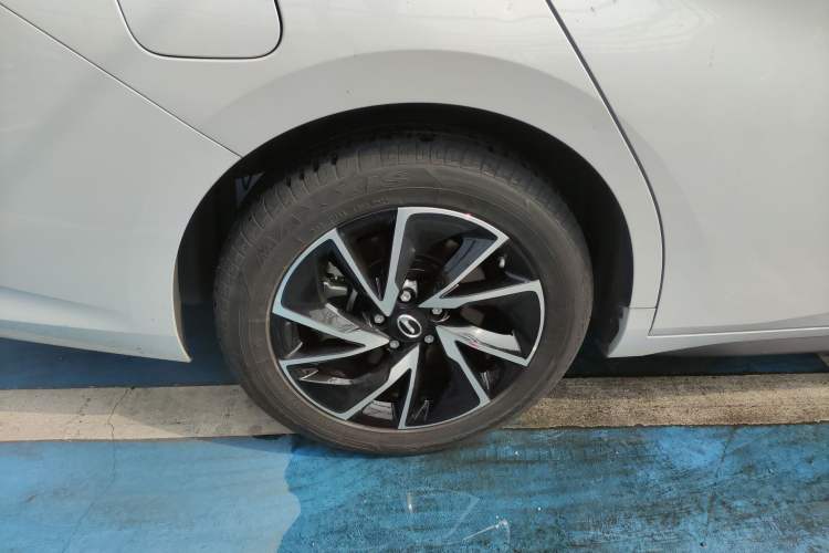 Used GAC Group EA6 2021 Luxury Edition Exterior 3