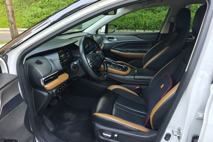 Used GAC Group EA6 2021 Deluxe Edition Interior 2