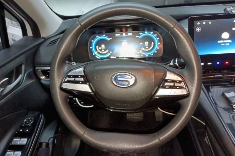 Used GAC Group EA6 2021 Luxury Edition Steering Wheel