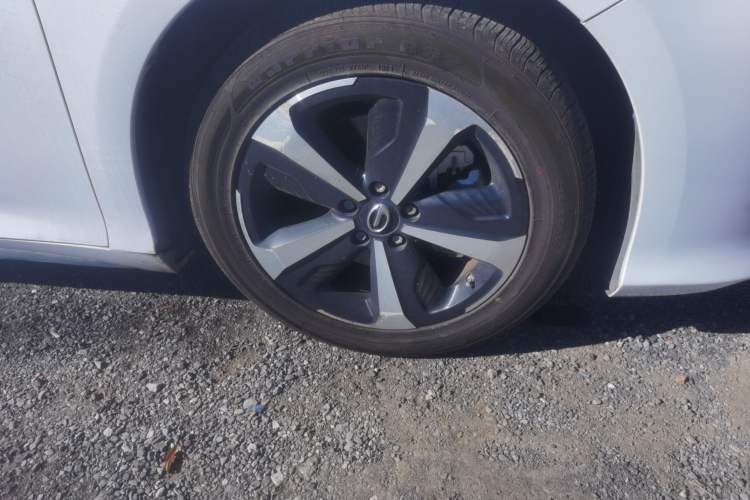Used GAC Group Toyota iA5 2019 Luxury Edition Right Front Wheel Hub