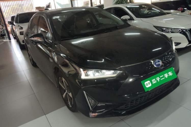 Used GAC Group Toyota iA5 2019 Leading Edition Exterior 2