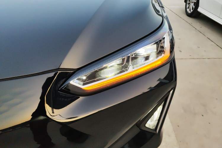 Used GAC Group Toyota iA5 2019 Luxury Edition Left Front Headlight