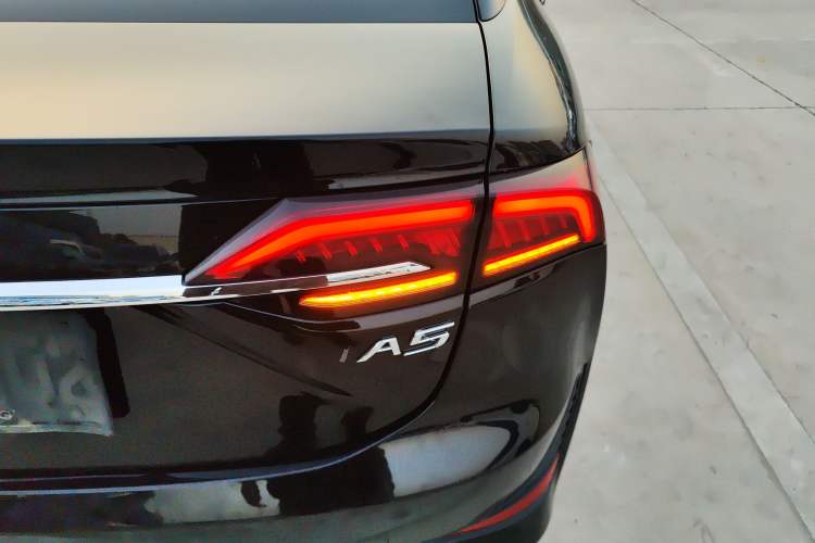 Used GAC Group Toyota iA5 2019 Luxury Edition Right Rear Taillight