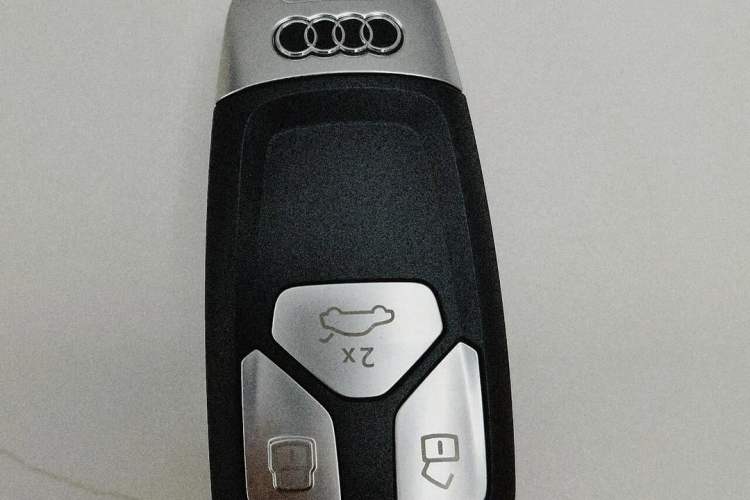 Used GAC Group Toyota iA5 2019 Luxury Edition Vehicle Key