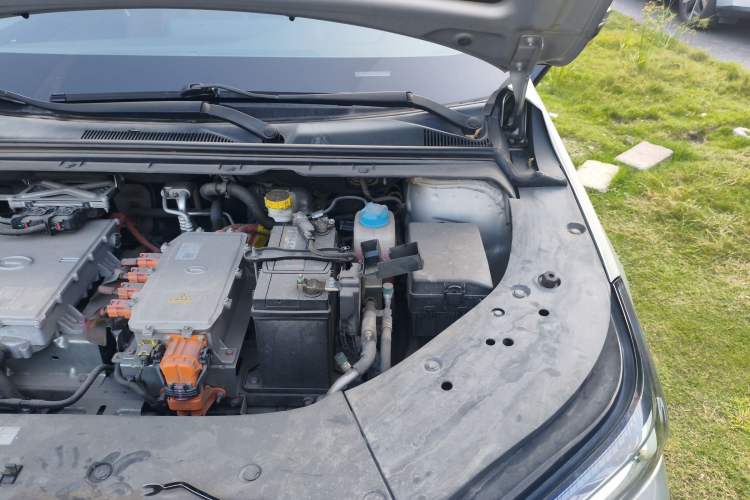 Used GAC Group Toyota iA5 2019 Leading Edition Engine Bay Left