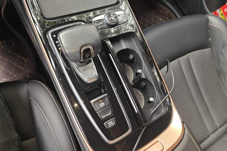 Used GAC Group Toyota iA5 2019 Luxury Edition Gear Lever