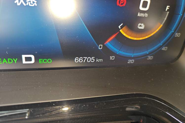 Used GAC Group Toyota iA5 2019 Luxury Edition Odometer Close Up