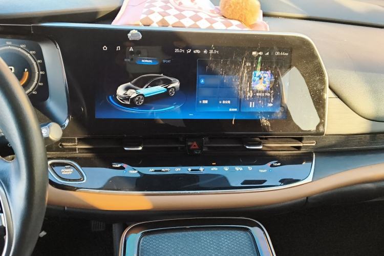Used GAC Group Toyota iA5 2019 Luxury Edition Audio And AC Panel