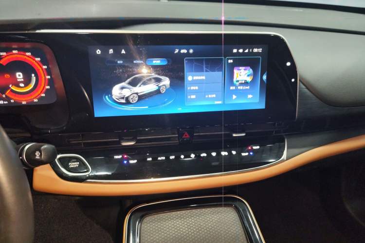 Used GAC Group Toyota iA5 2019 Luxury Edition Audio And AC Panel