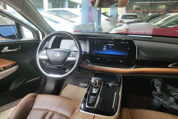 Used GAC Group Toyota iA5 2019 Luxury Edition Center Console