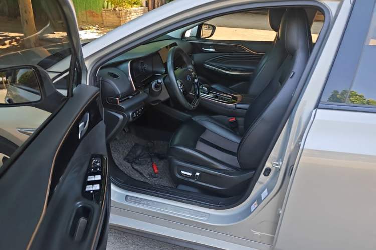 Used GAC Group Toyota iA5 2019 Leading Edition Driver Seat