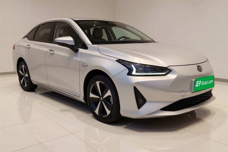 Used GAC Group Toyota iA5 2019 Luxury Edition Exterior 2