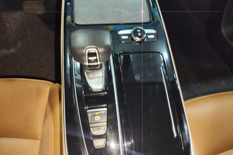 Used GAC Group Toyota iA5 2019 Luxury Edition Gear Lever