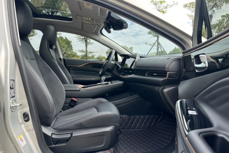 Used GAC Group Toyota iA5 2019 Luxury Edition Interior 14