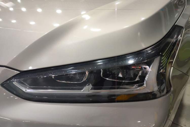 Used GAC Group Toyota iA5 2019 Luxury Edition Left Front Headlight