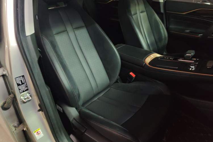 Used GAC Group Toyota iA5 2019 Luxury Edition Right Front Seat