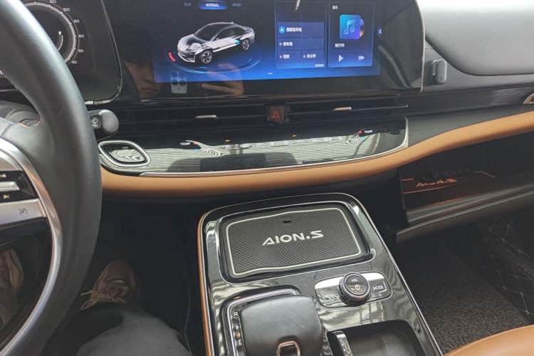 Used GAC Group Toyota iA5 2019 Deluxe Edition Audio And AC Panel