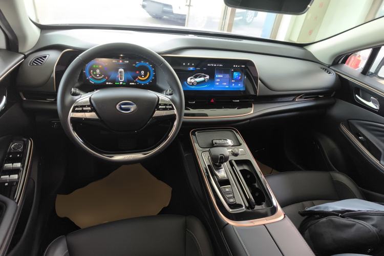 Used GAC Group Toyota iA5 2019 Luxury Edition Center Console