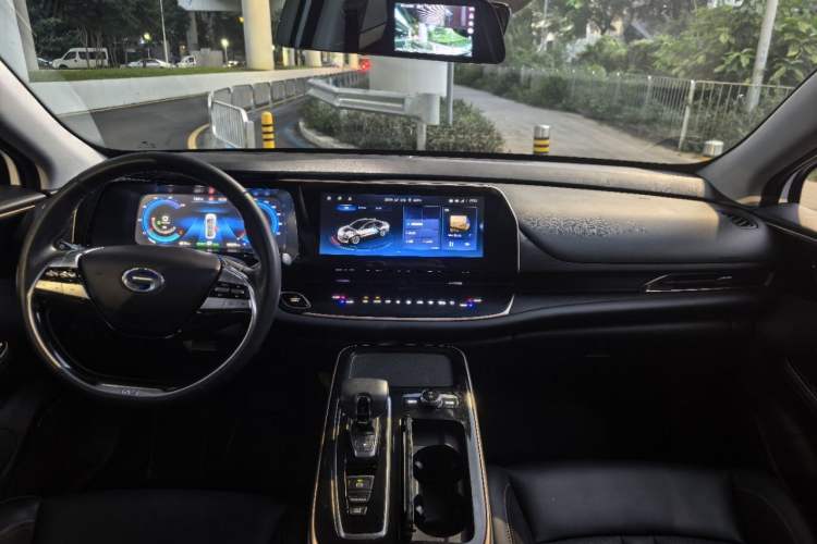 Used GAC Group Toyota iA5 2019 Luxury Edition Center Console