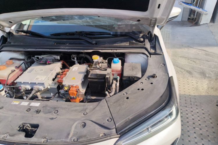 Used GAC Group Toyota iA5 2019 Leading Edition Engine Bay Left