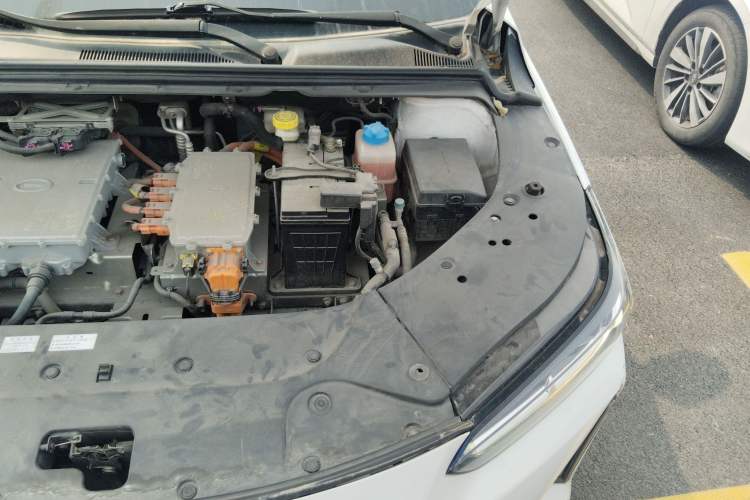 Used GAC Group Toyota iA5 2019 Leading Edition Engine Bay Left