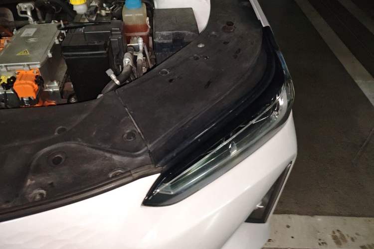 Used GAC Group Toyota iA5 2019 Luxury Edition Engine Bay Left