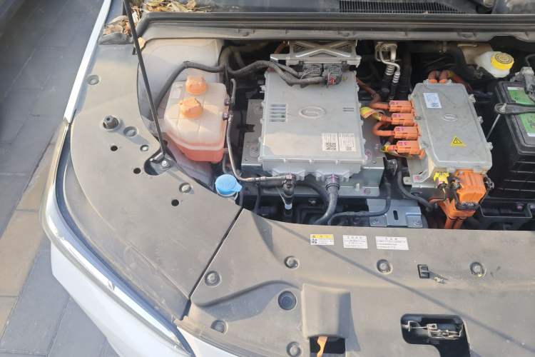 Used GAC Group Toyota iA5 2019 Leading Edition Engine Bay Right