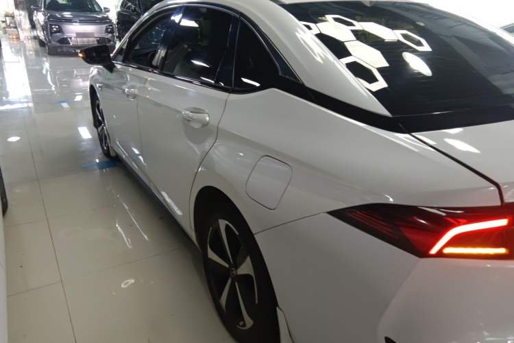 Used GAC Group Toyota iA5 2019 Leading Edition Exterior 3